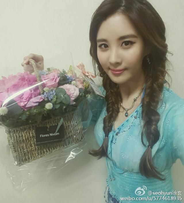 [OTHER][08-11-2013]Selca + Tin nhắn mới của SeoHyun  - Page 11 006iNIb5jw1f1a72v8iekj30hs0jlgmn