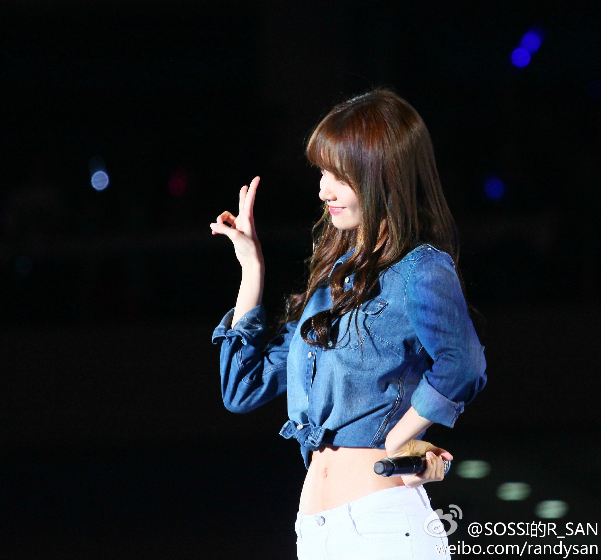 [PIC][17-10-2014]SNSD khởi hành đi Thượng Hải – Trung Quốc để tham dự "SMTOWN LIVE WORLD TOUR IV IN SHANGHAI" vào tối nay - Page 3 64b77ba5gw1elg98t3tasj21kw1h0tj8