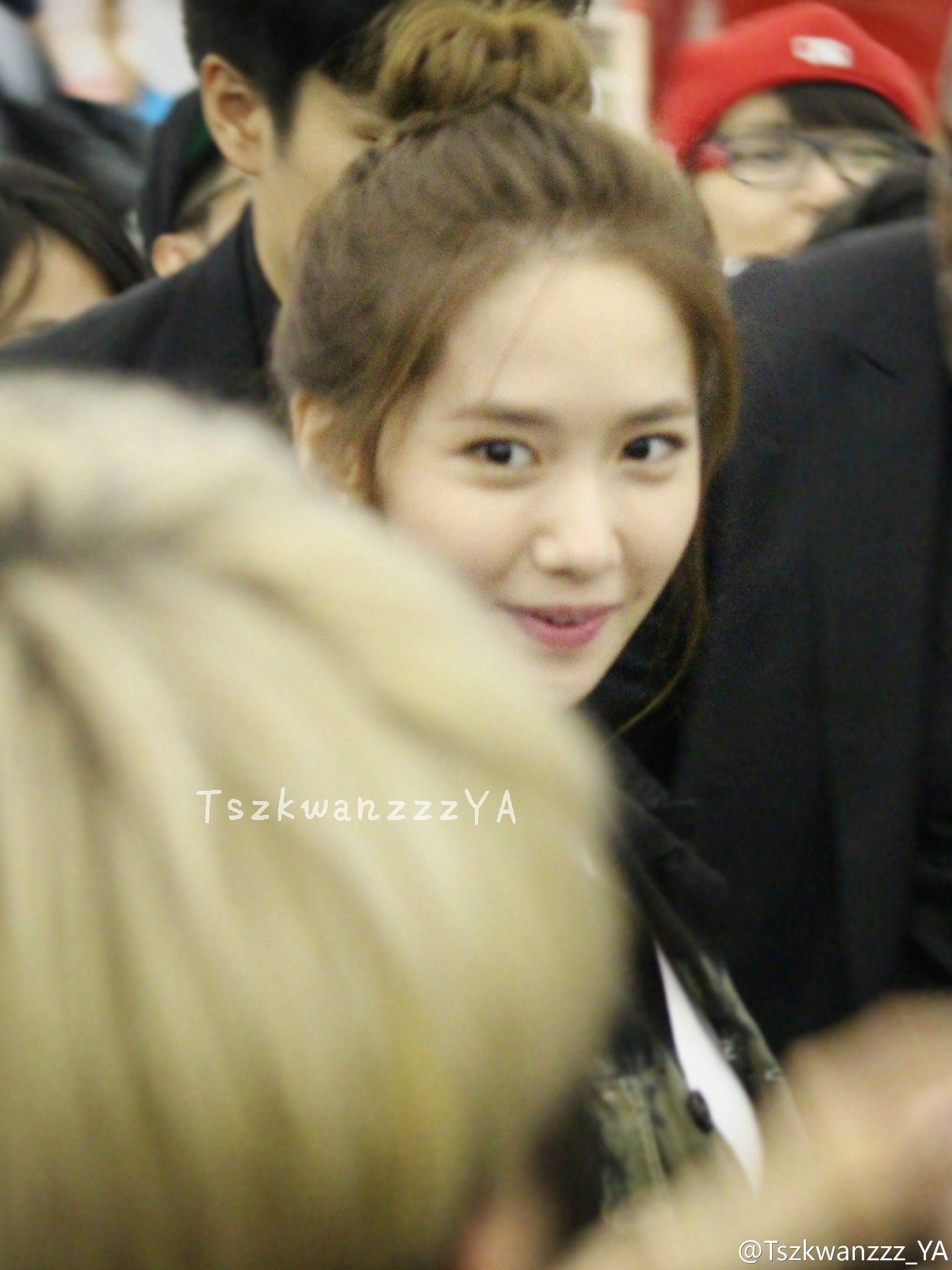 [PIC][05-09-2014]YoonA khởi hành đi Hồng Kông để tham dự sự kiện của thương hiệu "Pandora" vào sáng nay - Page 2 65cbb043gw1ek3amhtjeij21kw23uwq7