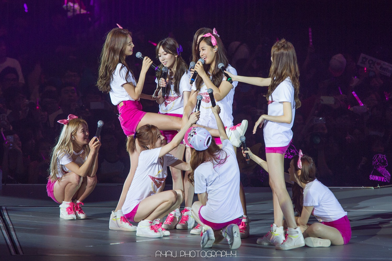 [PIC][08/09/10-11-2013]Hình ảnh mới nhất từ "2013 Girls' Generation's World Tour – Girls & Peace in HongKong" của SNSD - Page 15 66f840bdgw1eaf9oy8dcaj215o0rsdq4