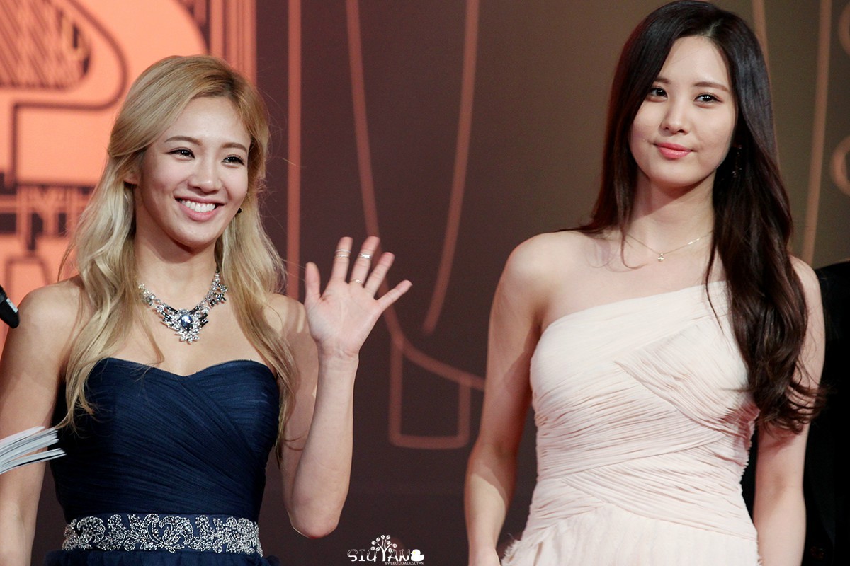 [PIC][22-11-2013]SeoHyun và HyoYeon khởi hành đi Hồng Kông để tham dự "2013 Mnet Asian Music Awards" vào sáng nay - Page 3 686f142fgw1eaw4d60pt0j20xc0m8gqp