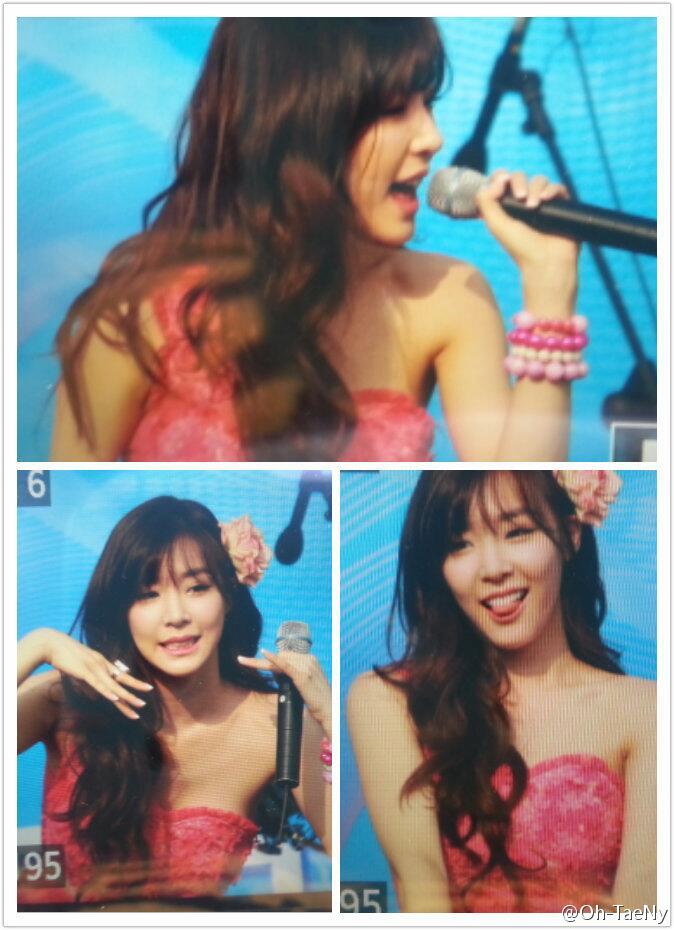 [PIC][25-05-2013]TaeTiSeo biểu diễn tại "Kyungbok Alumni Festival" ở trường THPT Kyungbok vào chiều nay 694de7bdjw1e50mvgvryaj20iq0pugnm