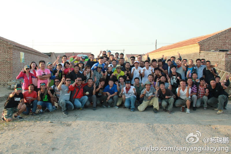 [OTHER] Luhan with Back to 20 cast and crew members [12P] 69edc5e7jw1eisw8c8iz8j20m80ettay