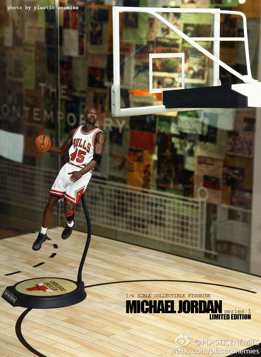 [ENTERBAY] NBA Real Masterpiece - Michael Jordan | Series 1 - Página 9 6a853733gw1e176ph7yuij