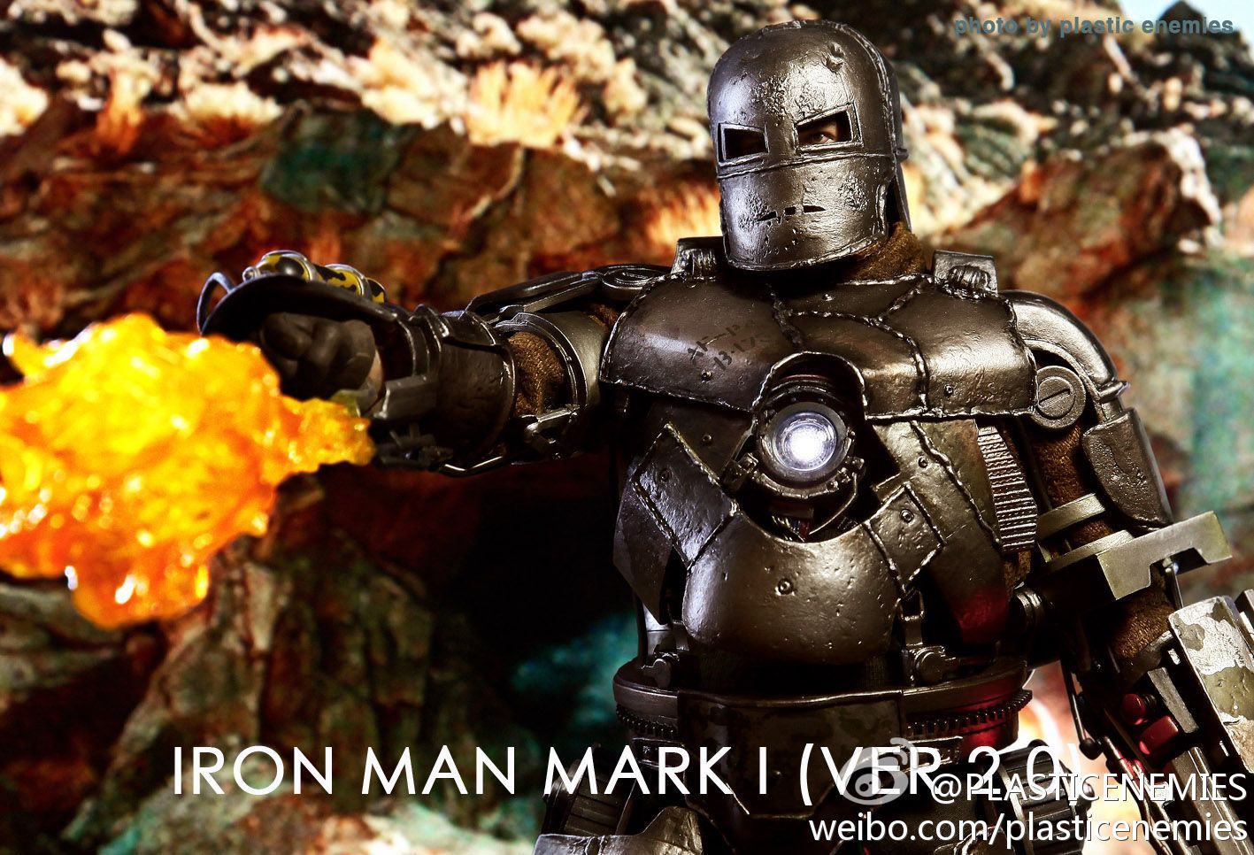 [Hot Toys] Iron Man - Mark I - 2.0 Limited Edition Collectible Figurine - Página 10 6a853733jw1dw4jb3ejpcj