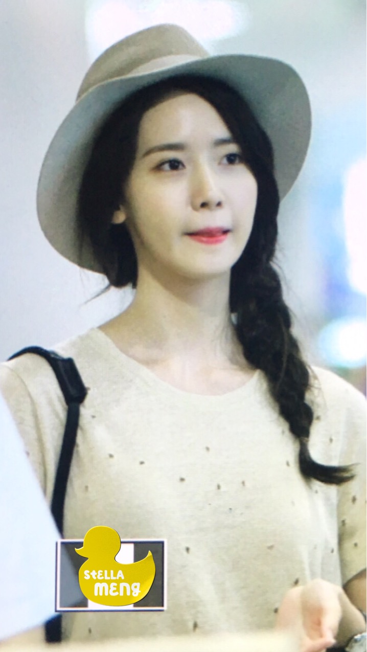 [PIC][25-07-2016]YoonA xuất phát đi Thượng Hải vào chiều nay 6b3420c2gw1f66a0mcmkaj20jy0zf77t