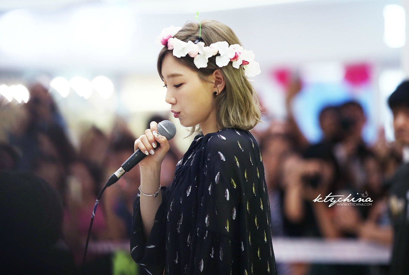 [PIC][30-06-2016]TaeYeon tham dự buôi fansign đầu tiên cho "Why" vào tối nay - Page 3 6b85d1dcgw1fbtyhvv6l1j21230pmdkm