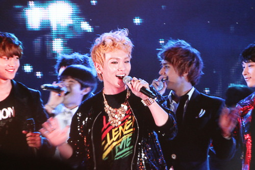 111009 SHINee @ Anniversary of UN in New York - Corian Feastival 6cbdd1edgw1dlywgcjltnj