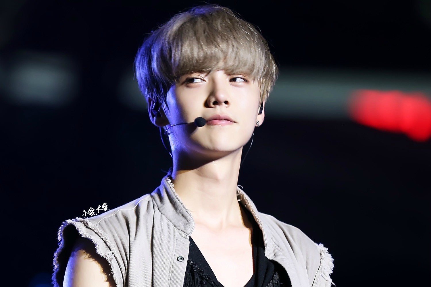 [FANTAKEN] 140727 EXO Concert "The Lost Planet" in Changsha [116P] 6fa78c66gw1eismx0jnmoj215o0rs0x4