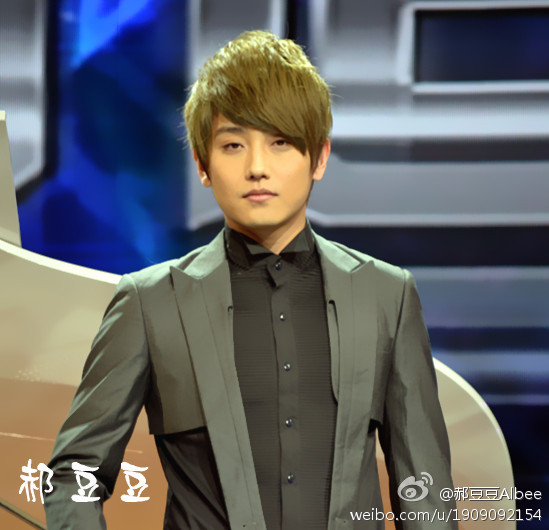 [20120227] MIC男团 recorded "China Art-Weekend Edition"@CCTV 4 (录制中国文艺周末版) 71ca6f3atw1dqgzuu246xj