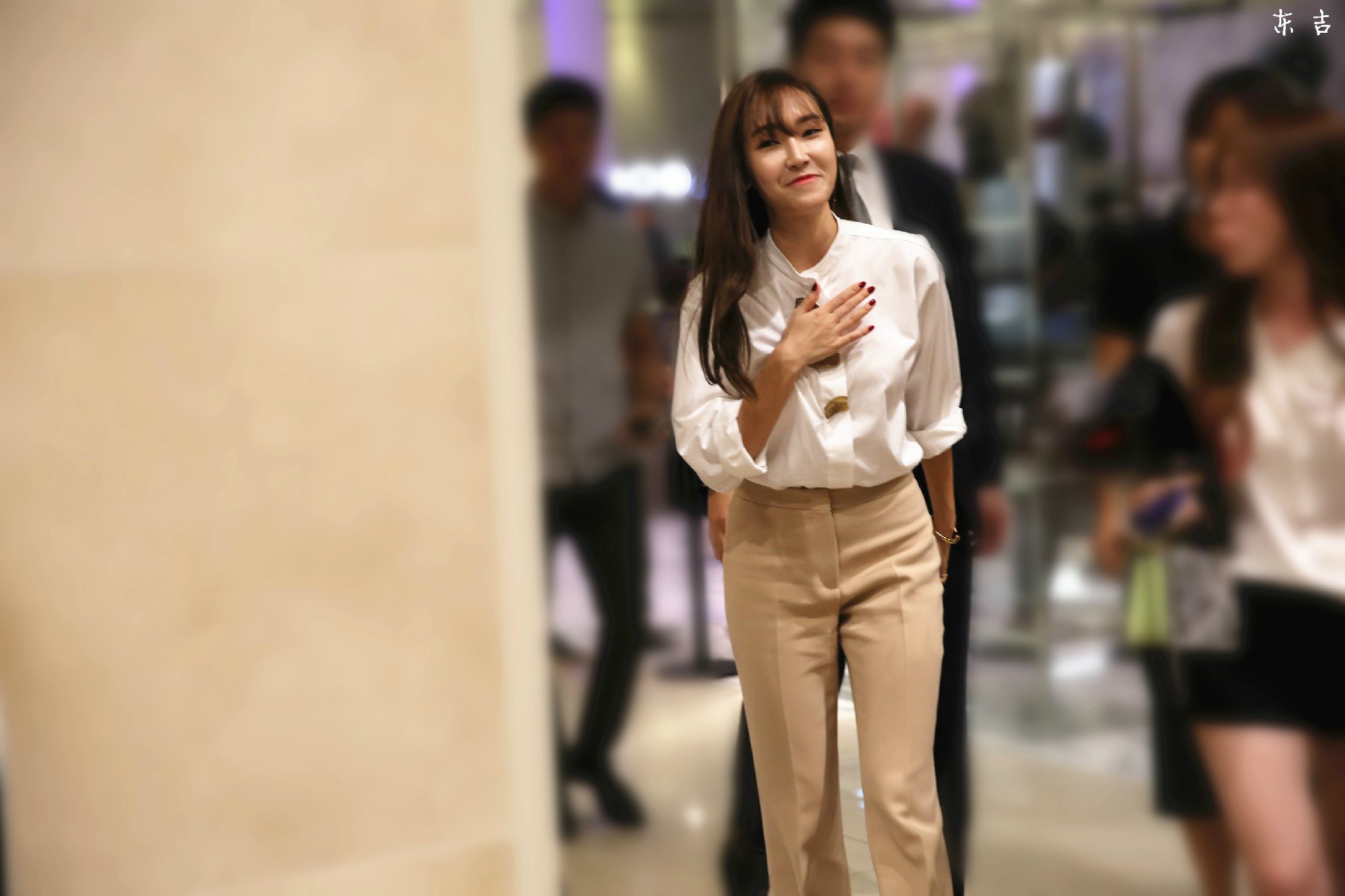 [PIC][21-08-2015]Jessica tham dự sự kiện khai trương hệ thống cửa hàng "KOON" vào chiều nay 74f5a52fgw1evcui14o62j21kw11xdkq