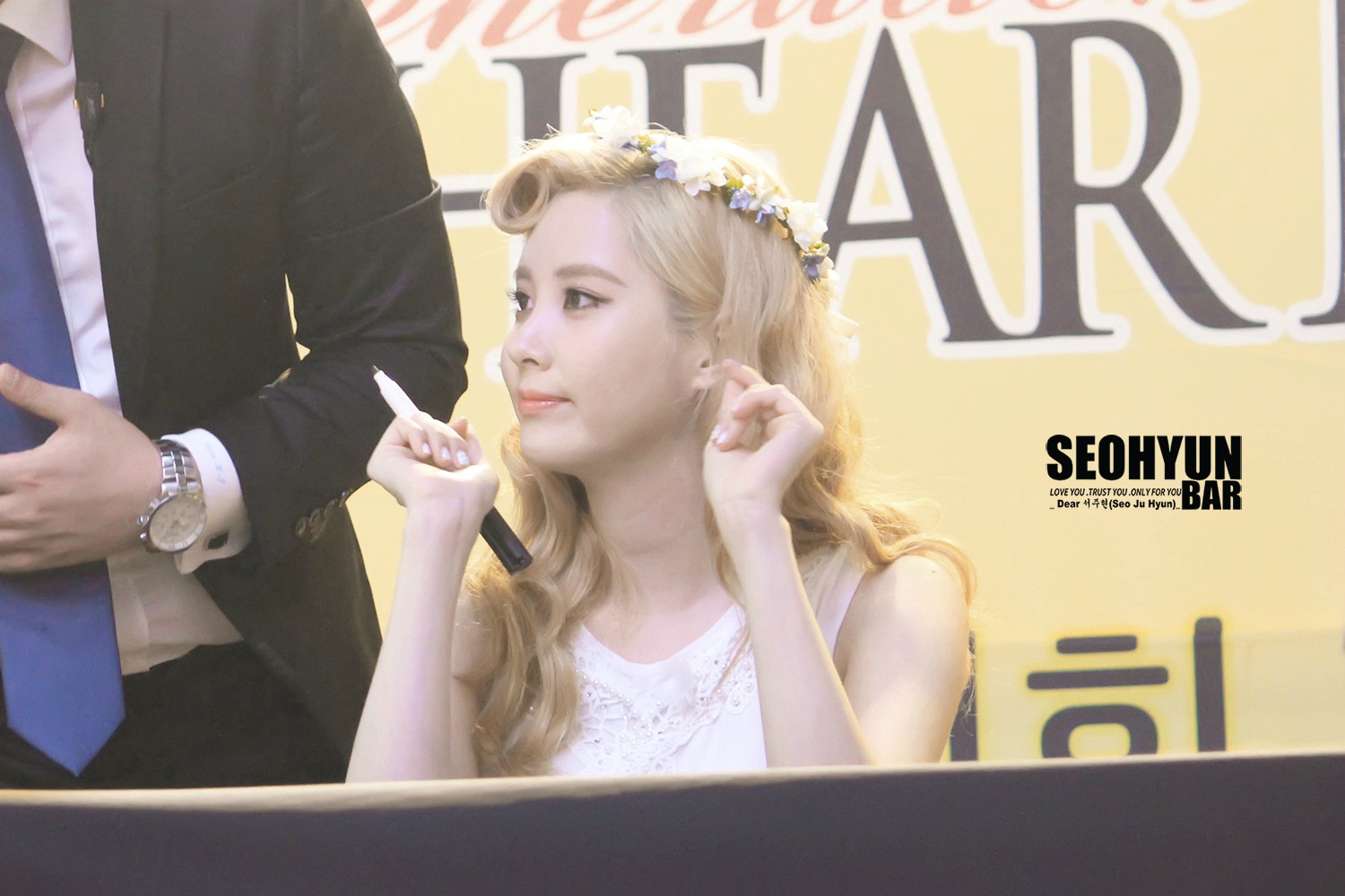 [PIC][27-08-2015]SNSD tham dự buổi fansign đầu tiên cho Album thứ 5 - "LION HEART" vào tối nay 7d55415bjw1evwmnokd6aj215o0rsdlo