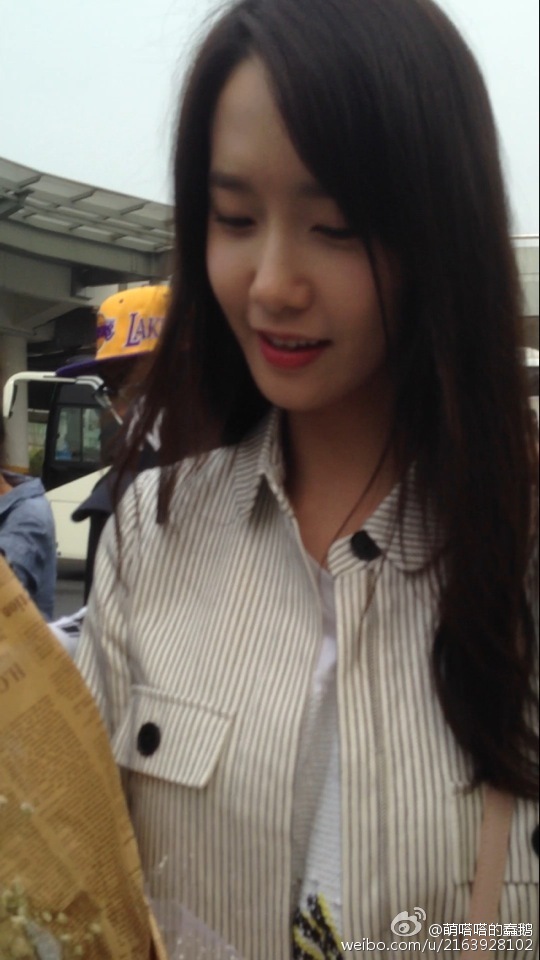 [PIC][20-05-2015]YoonA khởi hành đi Trung Quốc vào trưa nay 80faec26jw1esarbkdtl3j20f00qowgw