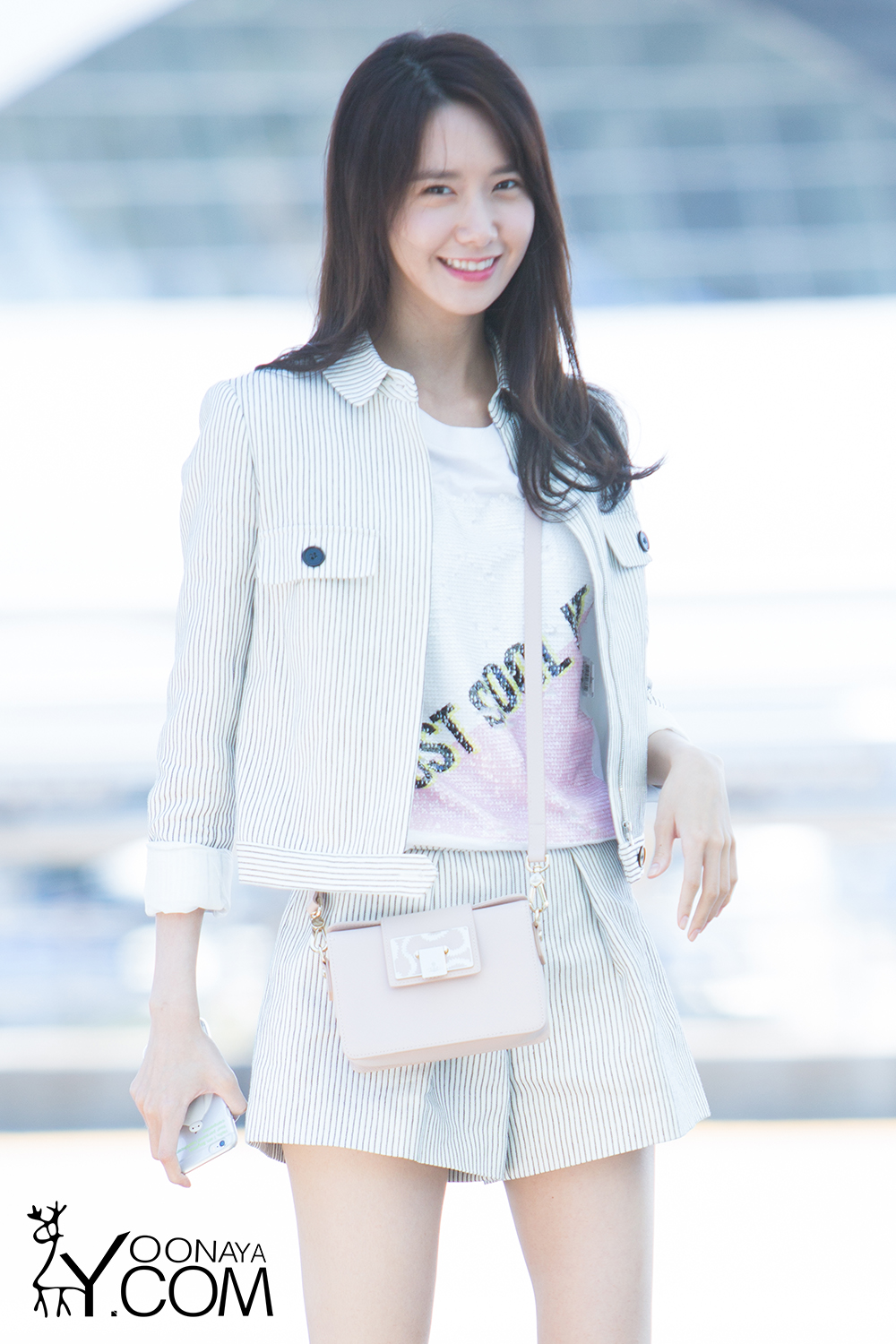 [PIC][20-05-2015]YoonA khởi hành đi Trung Quốc vào trưa nay 86f1232cgw1esb17bksw1j20rs15owzq