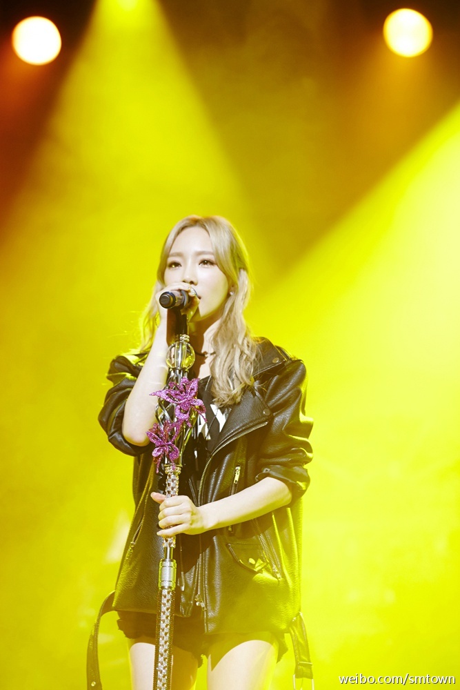 [PIC][17-09-2015]TaeYeon tổ chức Solo Concert "A Very Special Day" trong chuối Series Concert - "THE AGIT" của SM Entertainment tại SM COEX - Page 3 9703c8a7gw1exmjg1zcwhj20ij0rs42e