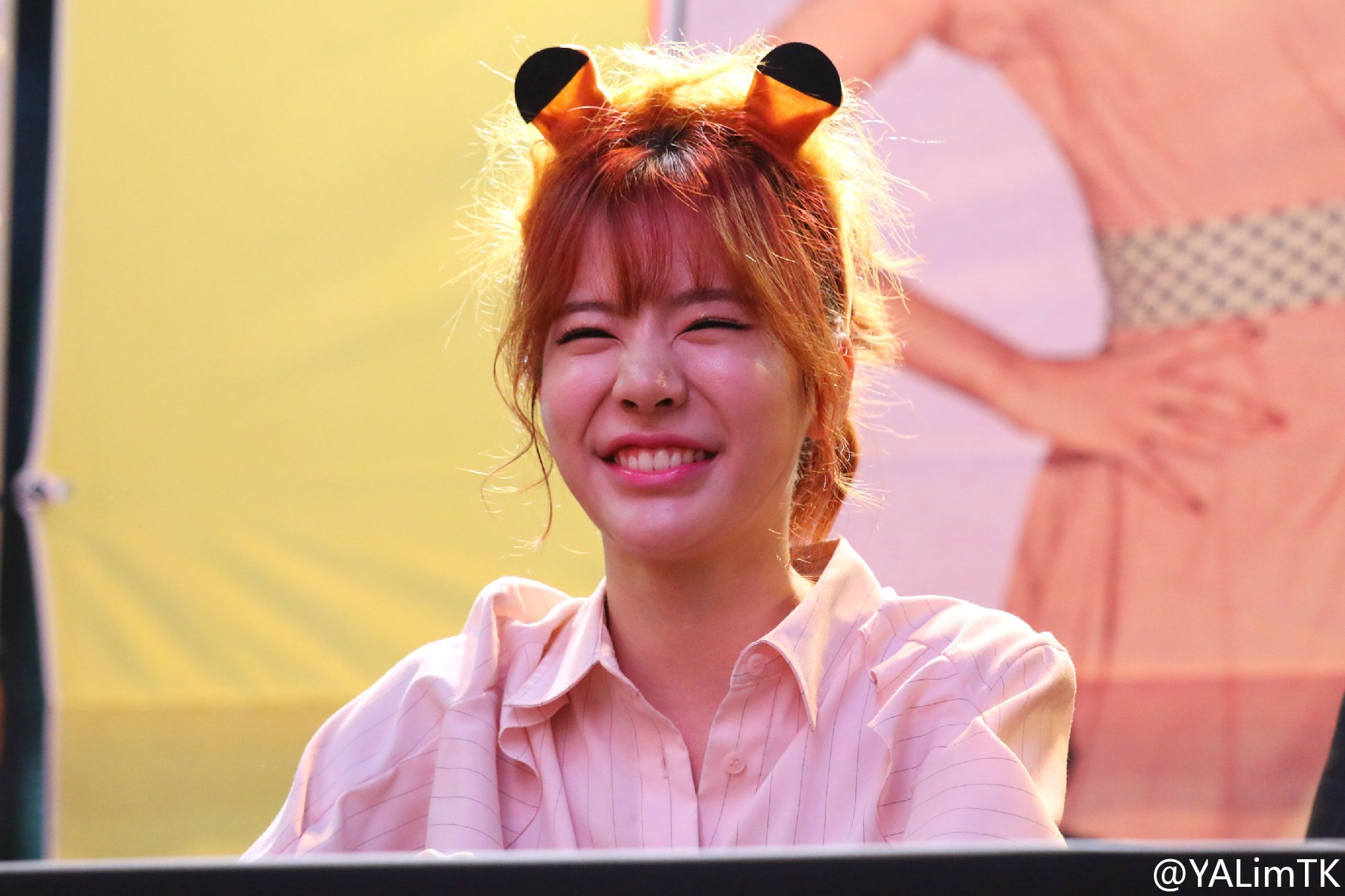 [PIC][27-08-2015]SNSD tham dự buổi fansign đầu tiên cho Album thứ 5 - "LION HEART" vào tối nay A03d36b7gw1evn30rs37xj21kw11x105