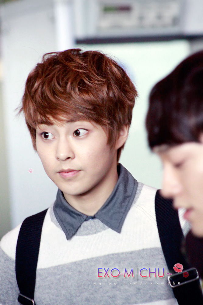 [Fantaken] 081212 EXO M XiuMin @ Incheon + Beijing Airport A066e683tw1dzx060p7glj