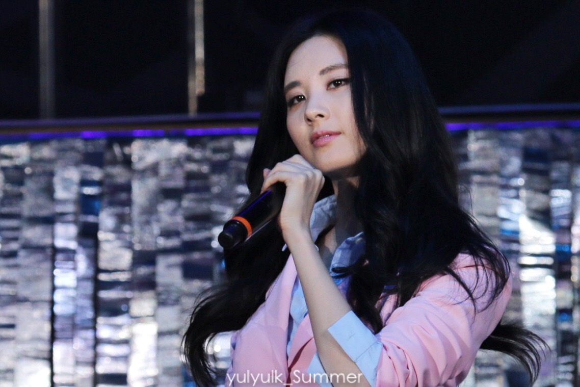 [PIC][29-11-2014]SNSD khởi hành đi Trung Quốc để tham dự "China for GG 1st Fan Party in Bejing" vào sáng nay - Page 11 A2be6f0ejw1en01sxerr7j20vm0l3tdf