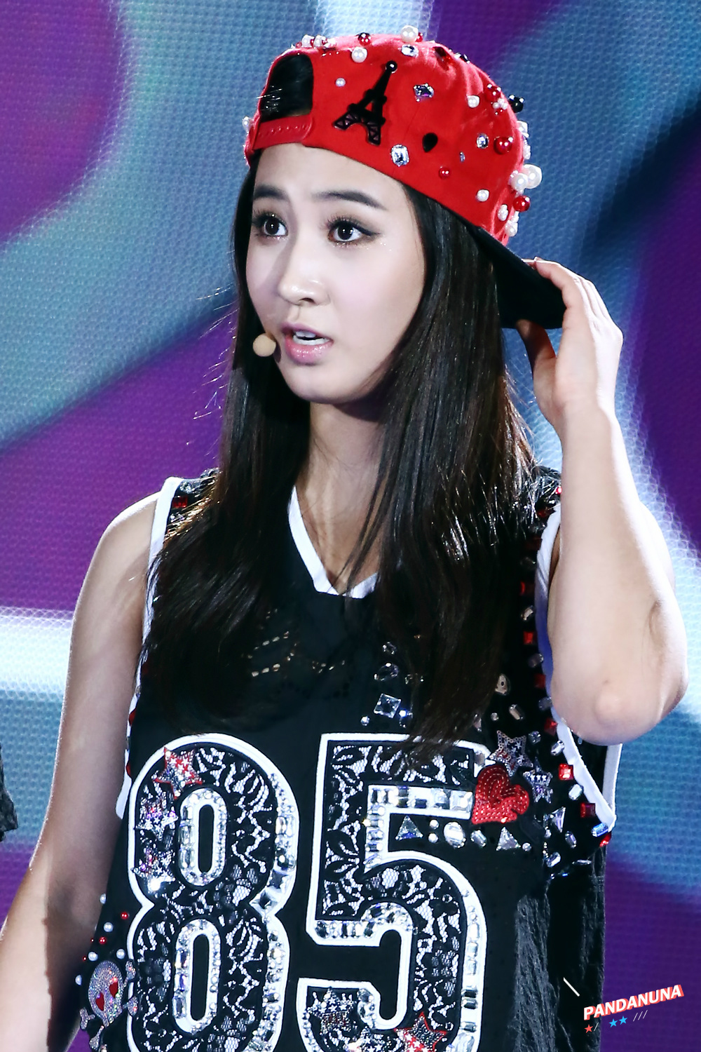 [PIC][01-09-2013]Hình ảnh mới nhất từ "Incheon Korean Music Wave 2013" của SNSD và MC YulTi vào tối nay - Page 7 A94731f8gw1e8u6pxdl0oj20rs15oh4w