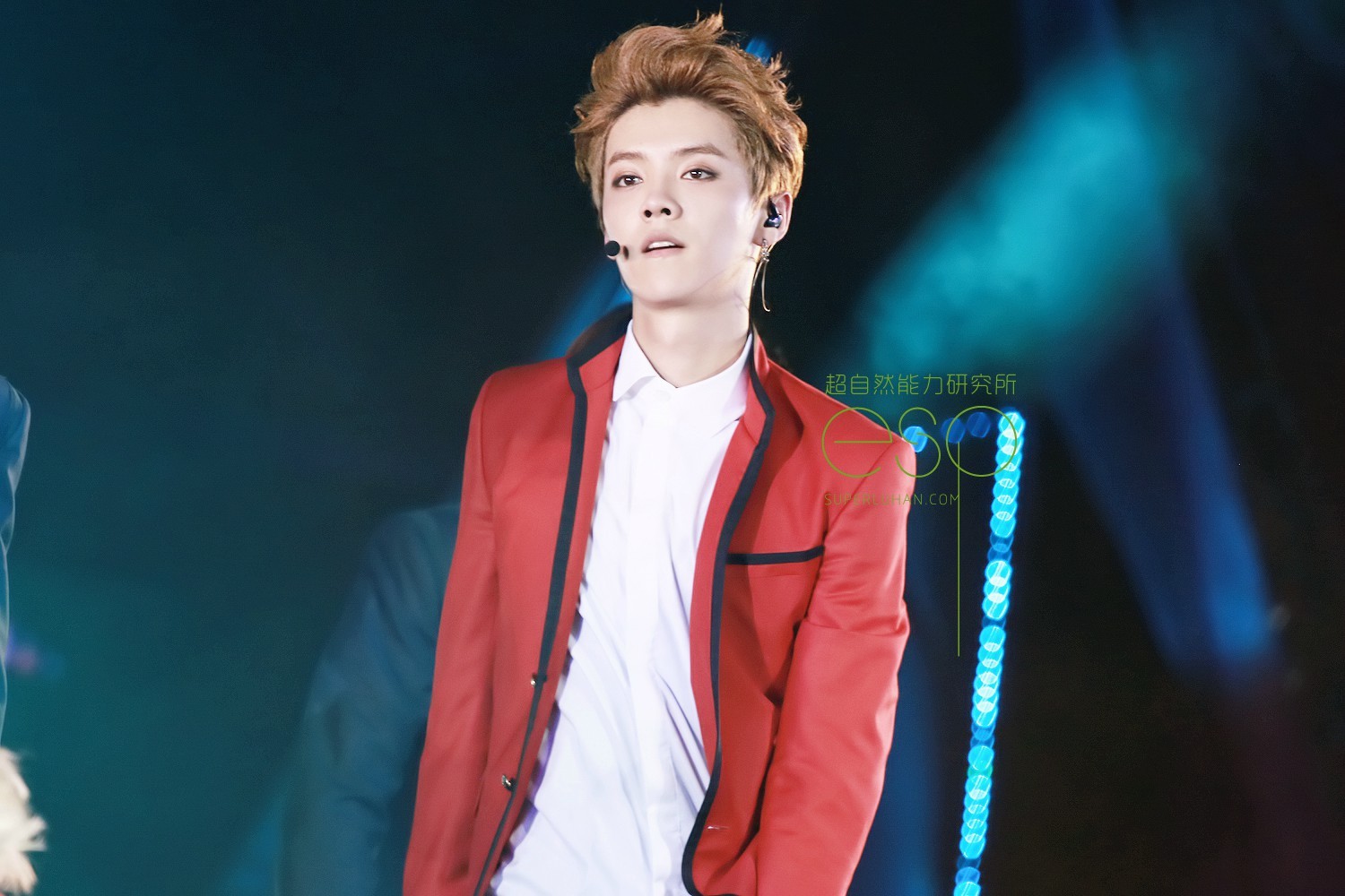 [FANTAKEN] 140705 EXO Concert "The Lost Planet" in Chengdu [150P] B1ae64b9gw1ei4hukp1nij215o0rstf5