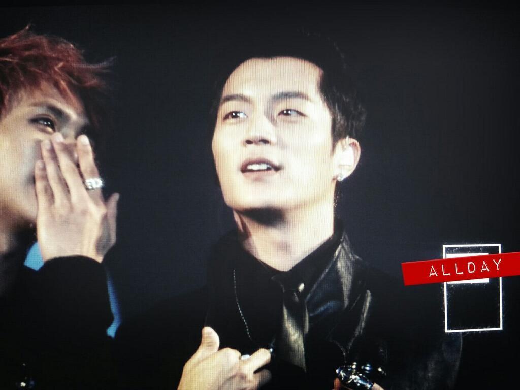 [PICS] [26.10.13] Doojoon @ GS Concert C5daf4b1gw1e9ytctlcs7j20sg0lcta0