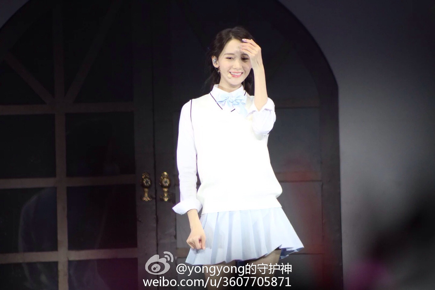 [PIC][24-07-2016]YoonA khởi hành đi Trùng Khánh - Trung Quốc để tham dự "2016 YoonA 1st Fanmeet - BLOSSOM in Chongqing" vào sáng nay - Page 3 D709390fgw1f66ba74vtzj21400qojvd