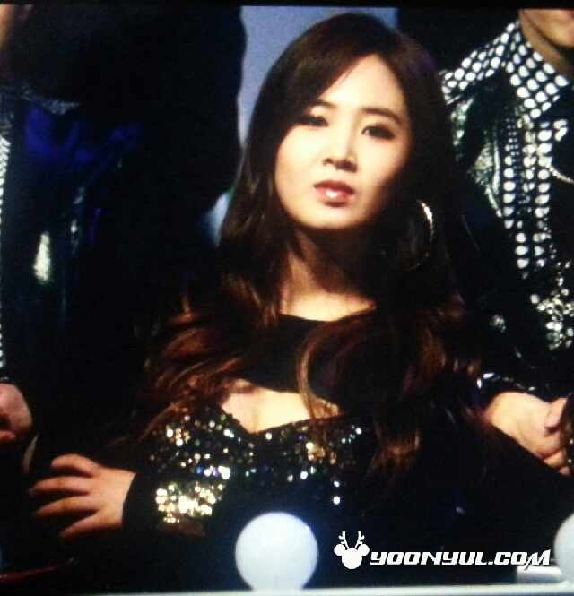 [PIC][29-12-2013]SNSD tham gia Đại nhạc hội cuối năm "SBS Gayo Daejun 2013" vào tối nay  - Page 2 68f1acf9jw1ec0u1aazg2j20hs0ih0ta