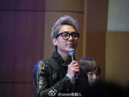 [7.1.12][Pics] Andy Beijing Fanmeet 44b7e57cjw1doubhf0ptjj