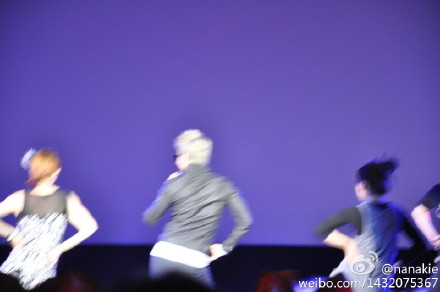 [7.1.12][Pics] Andy Beijing Fanmeet 555bbc67jw1dou95niqffj