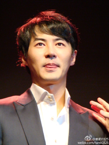 More JunJin at ShangHai FM Pics 629ff35agw1dnyy1vjqkqj