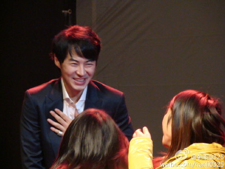 More JunJin at ShangHai FM Pics 629ff35agw1dnyy4tam5lj