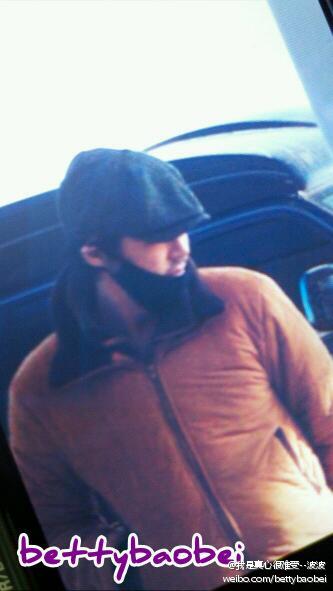 [24.12.11] JunJin's Airport Pics~ Going to Taiwan 6a0fd82bjw1dodogh883nj