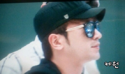 [1.5.12][Fanpics] Shinhwa - Shanghai to Seoul 9ee1f75bgw1dsj1b0omdoj