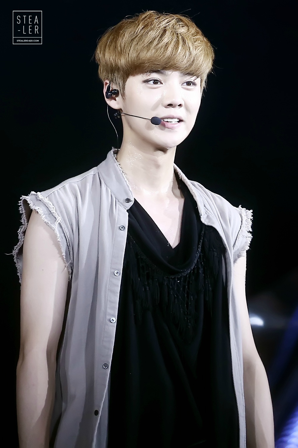 [FANTAKEN] 140712 EXO Concert "The Lost Planet" in Taipei - Day 2 [76P] 005Blybwgw1eibnjc5zhnj30rs15owmh