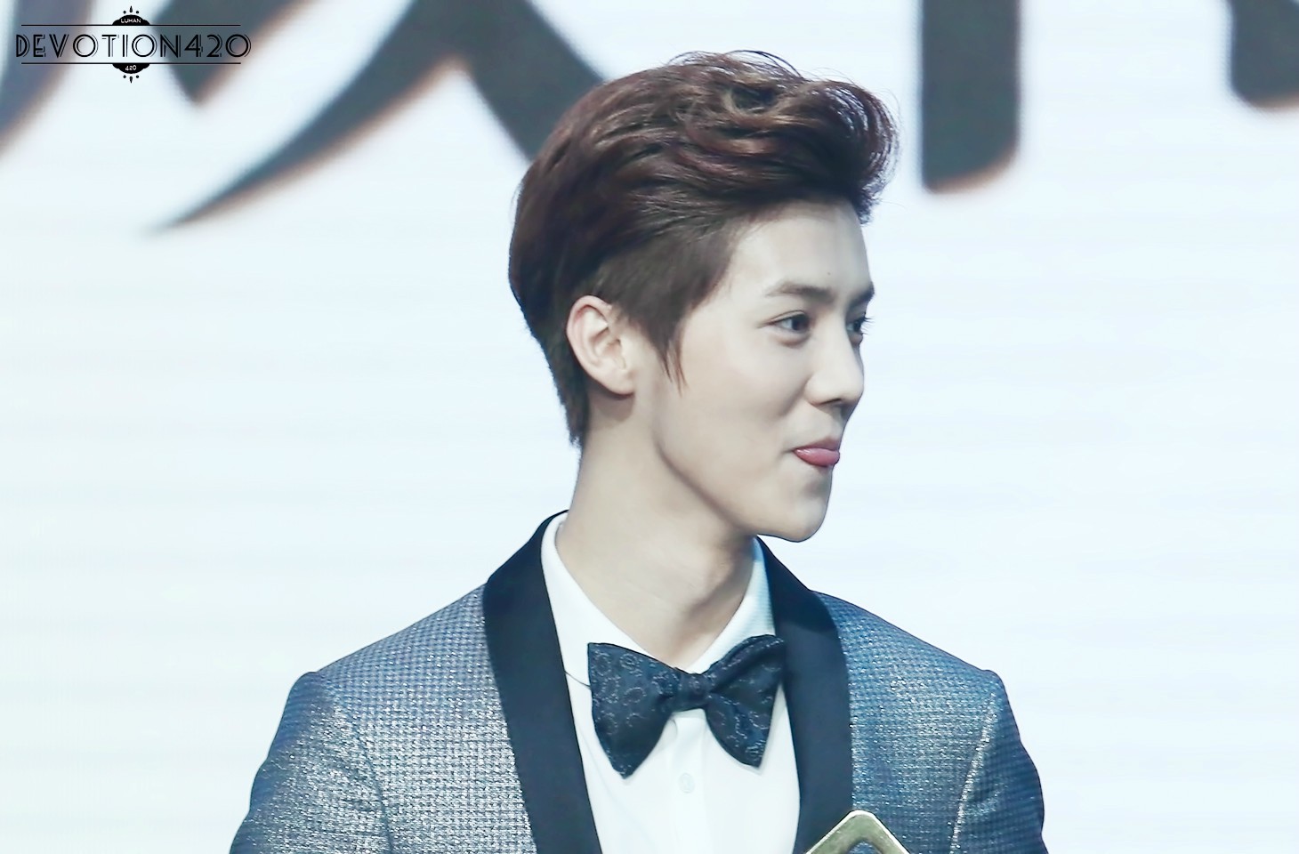 [FANTAKEN] 150115 2014 Weibo Awards Night [100P] 005YuRyrjw1eobjownm4aj314k0qo42w