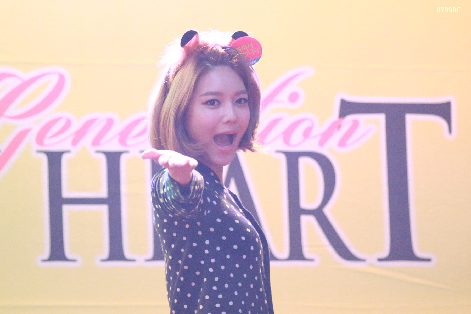 [PIC][27-08-2015]SNSD tham dự buổi fansign đầu tiên cho Album thứ 5 - "LION HEART" vào tối nay 46479817gw1evoc5rkccbj21e00xc18j