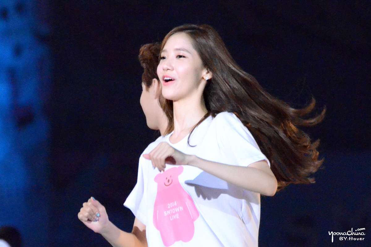 [PIC][15-08-2014]SNSD tham dự "SMTOWN LIVE WORLD TOUR IV in SEOUL" vào chiều nay - Page 9 6952fe57gw1ek7emcxek0j20xc0m8qbz