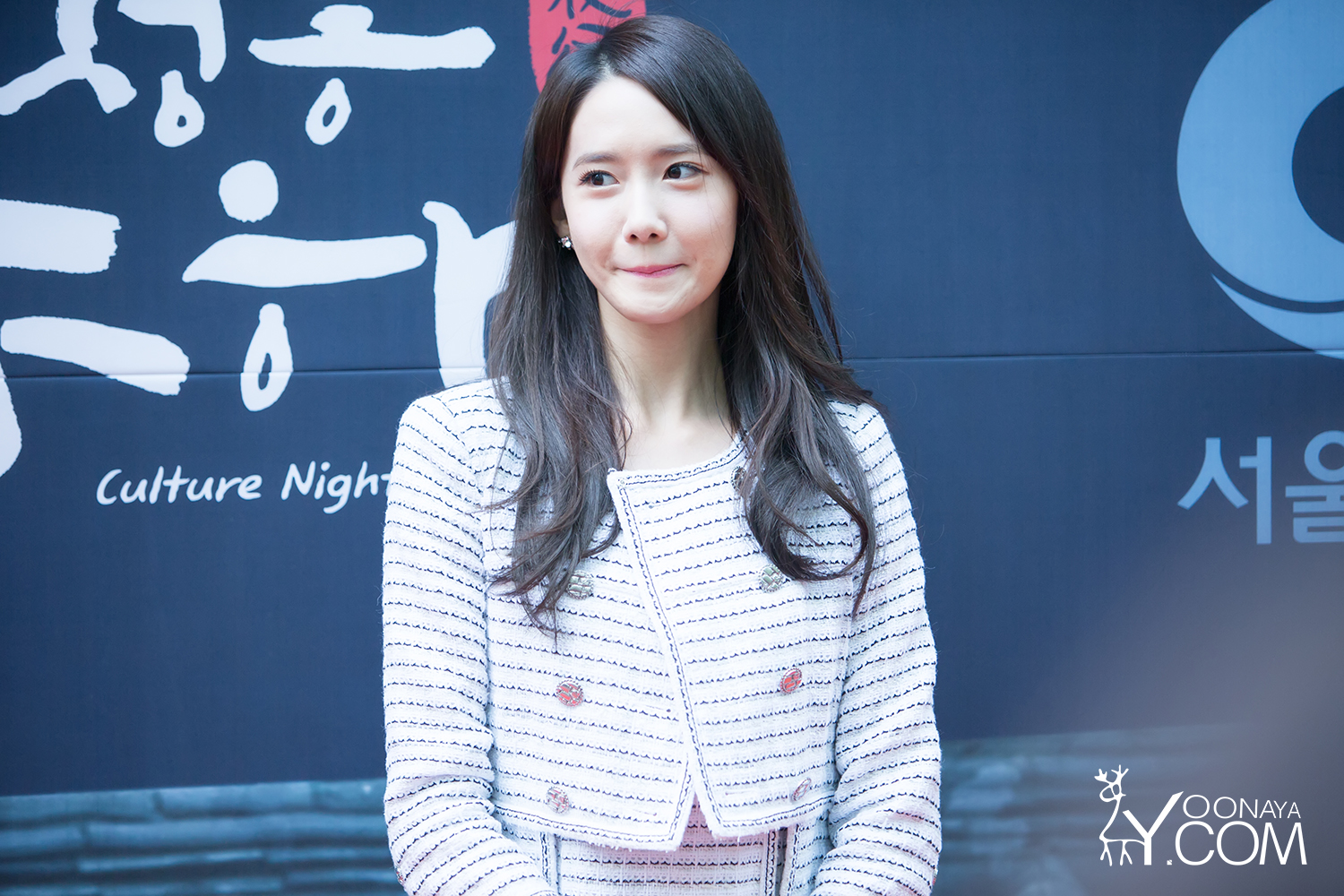 [PIC][29-05-2015]YoonA tham dự "Jung-gu Culture Night Festival" tại Deoksugung vào chiều nay - Page 3 6981619egw1esog9fohcyj215o0rs1kx