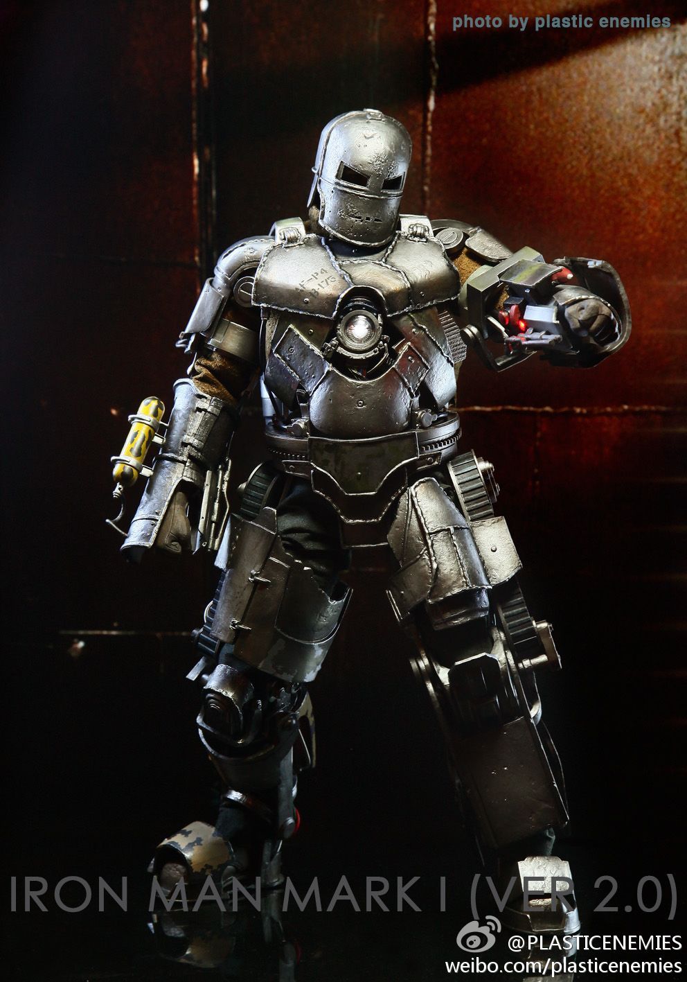 [Hot Toys] Iron Man - Mark I - 2.0 Limited Edition Collectible Figurine - Página 10 6a853733jw1dw4jgg8zhxj