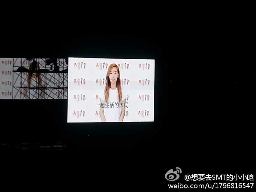 [PIC][18-10-2013]SNSD khởi hành đi Bắc Kinh để tham gia "SMTOWN Live World Tour III in Beijing" vào chiều nay - Page 2 6b193ea3jw1e9qrwz7yz0j20np0hsglv