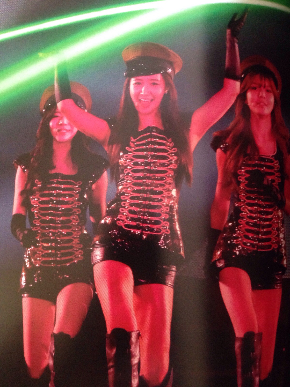 [PIC][09-12-2014]Hình ảnh mới nhất từ "GIRLS' GENERATION THE BEST LIVE AT TOKYO DOME" của SNSD  - Page 3 6b4fef46jw1eqon9bebqcj20xc18gwsv