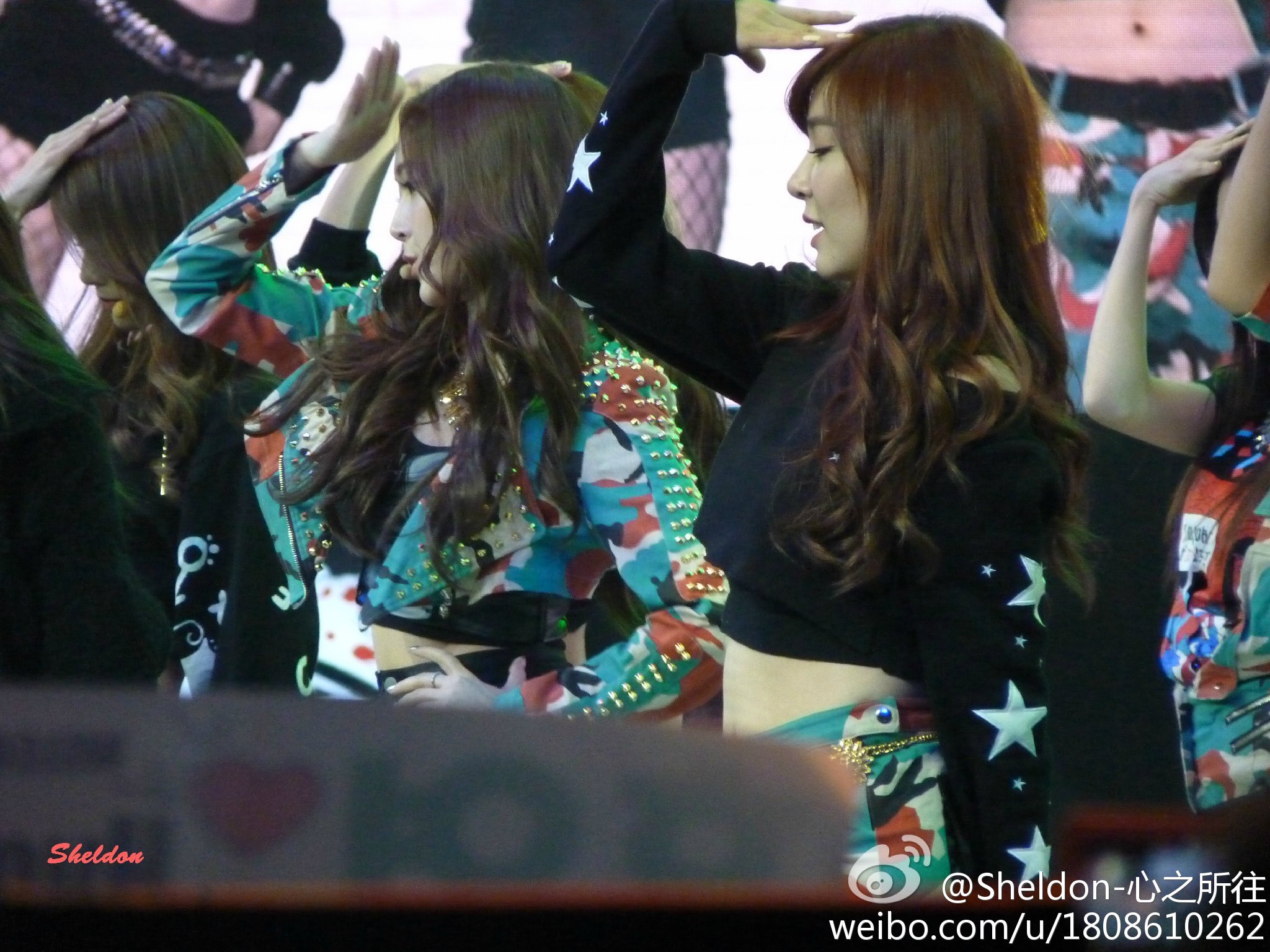 [HQ][1-12-2013] SNSD @ SNSD tại Blade & Soul Event Thượng Hải  6bcd33d6tw1eb3iy6ajc3j21kw16ok4e