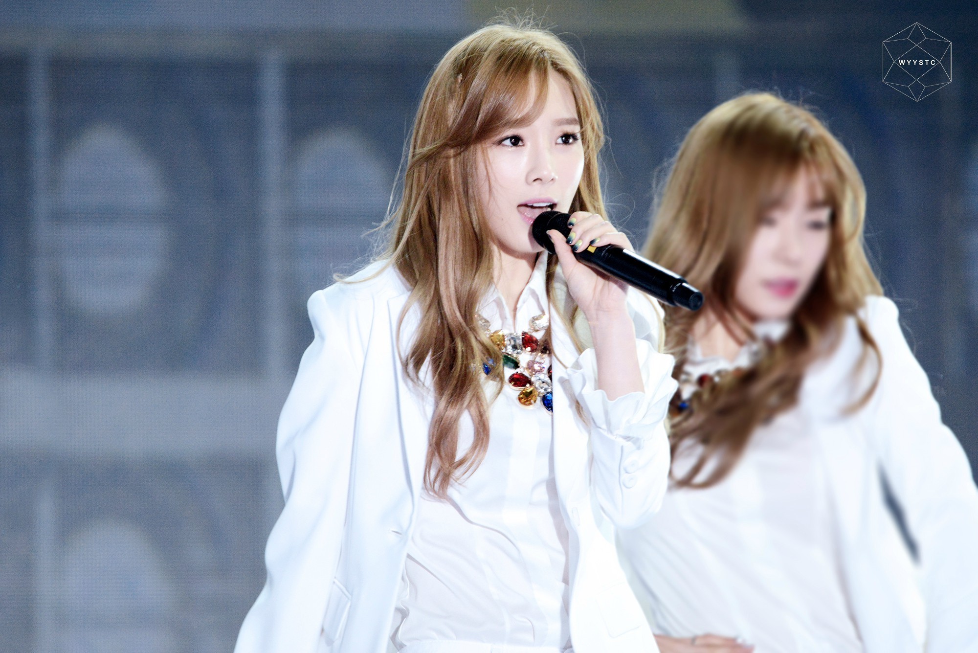 [PIC][24-10-2014]SNSD khởi hành đi Trung Quốc để biểu diễn tại "MBC Korean Music Wave in Beijing 2014" vào chiều nay - Page 8 6bd3efb5gw1elwvt3jlrtj21jk113wrv