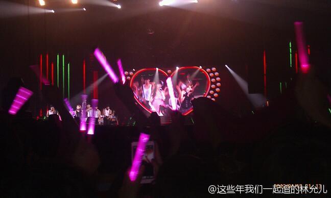 [PREVIEW/FANTAKEN][15-012012][UPDATE] SNSD @ HK Concert! 6c0e3446jw1dp3fccuitpj