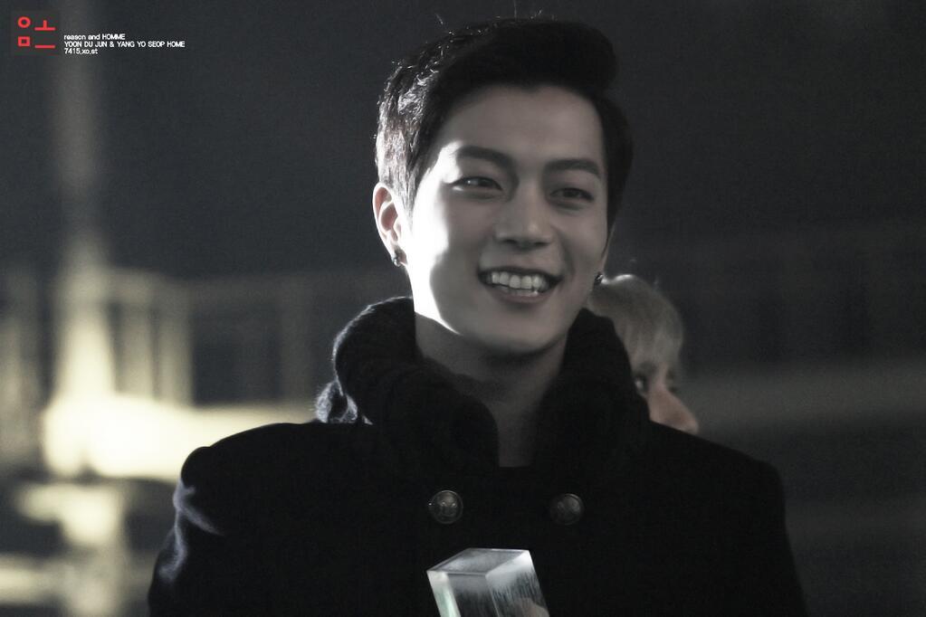 [PICS] [14.11.13] Doojoon @ 2013 Melon Music Award 6d045b8fgw1eakzn5nuvpj20sf0iy0tq