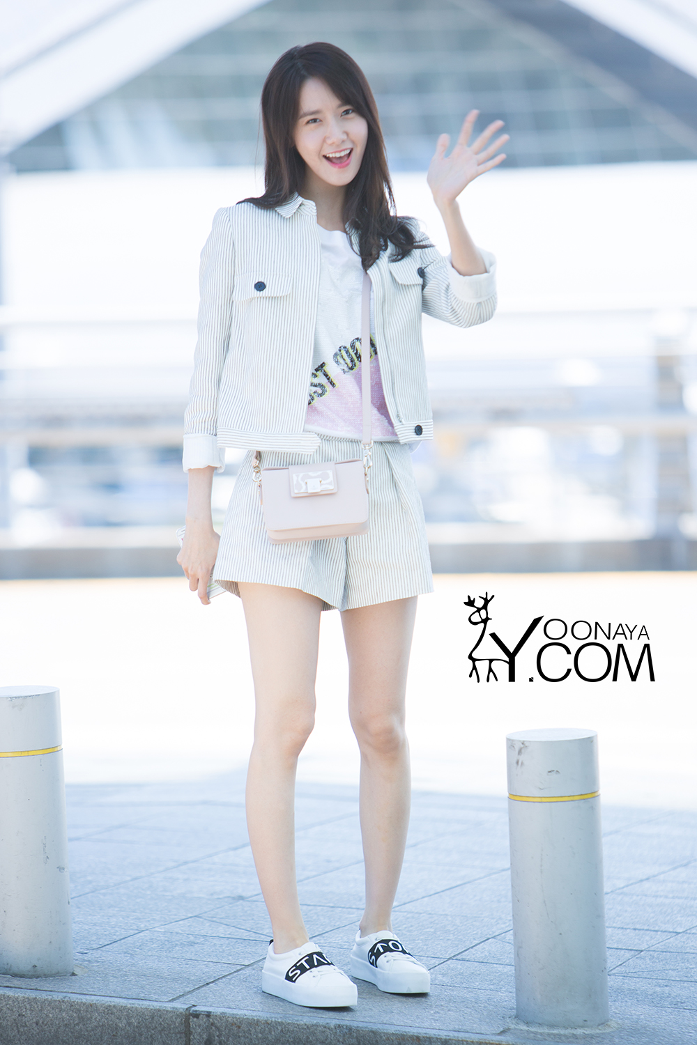 [PIC][20-05-2015]YoonA khởi hành đi Trung Quốc vào trưa nay 86f1232cgw1esb17jd5tqj20rs15ott7