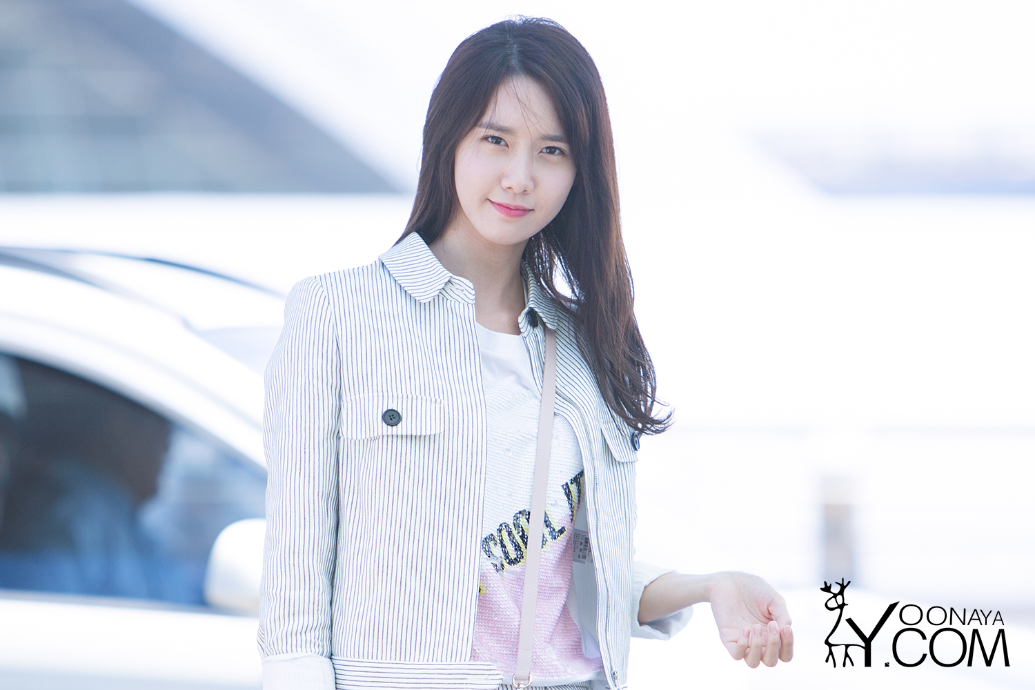 [PIC][20-05-2015]YoonA khởi hành đi Trung Quốc vào trưa nay 86f1232cgw1esb18dpfxij215o0rsh6u