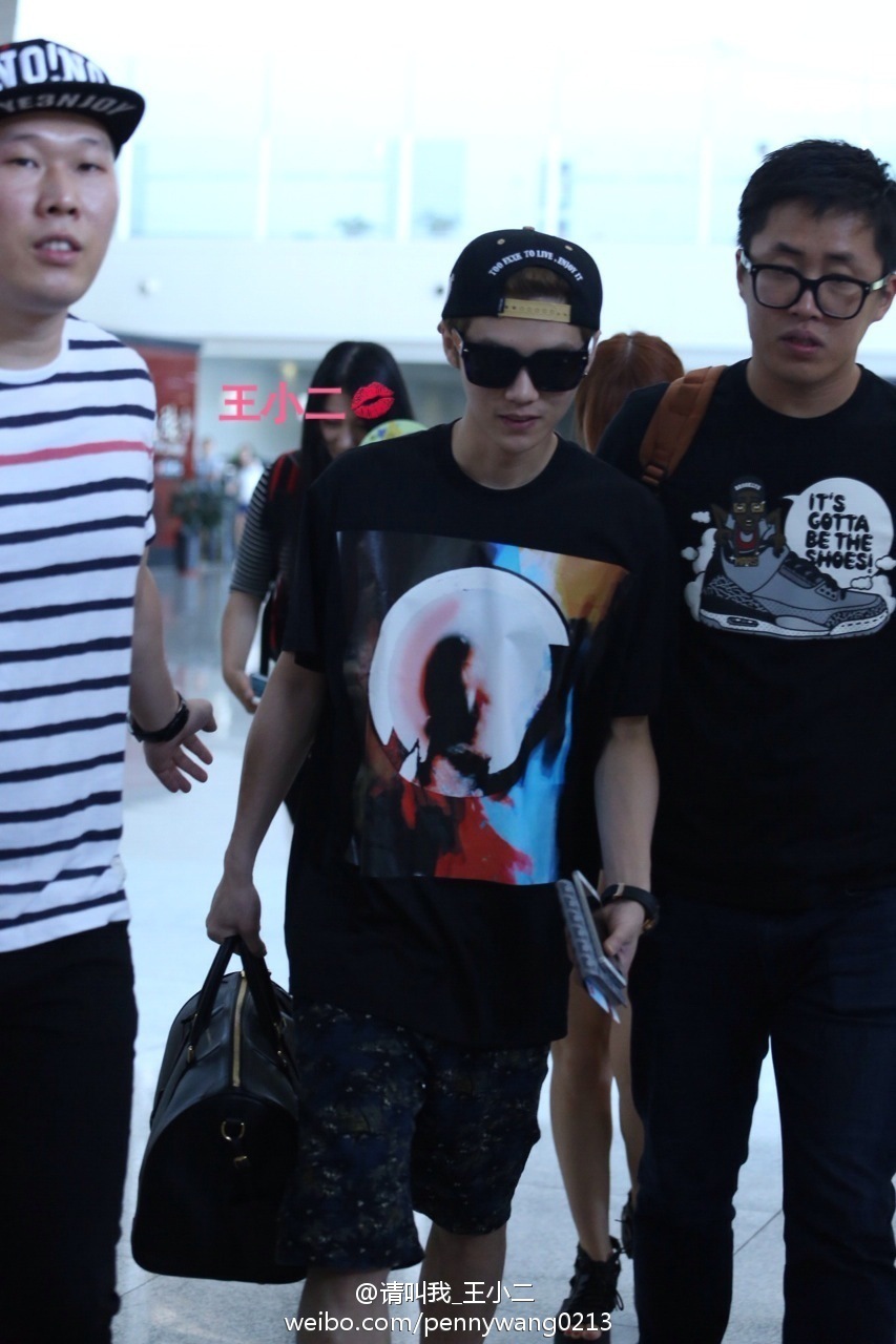 [FANTAKEN] 140628 Tianjin Airport - Departure [37P] 8a7c4f4djw1ehuv1js9yaj20np0zk43f