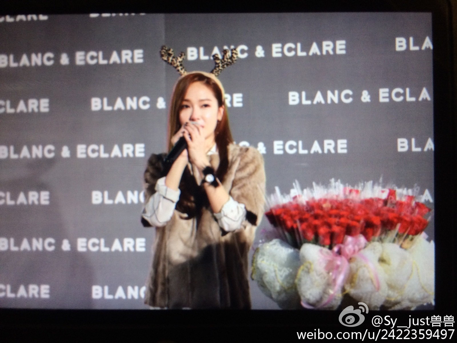 [PIC][22-12-2014]Jessica tham dự buổi fansign cho "BLANC&ECLARE" chi nhánh Seoul, Hàn Quốc vào chiều nay 906245c9jw1enij3y916vj218g0xcajg