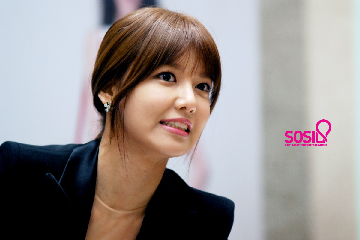 [PIC][20-02-2013]SooYoung xuất hiện tại buổi fansign cho thương hiệu "Double M" vào chiều nay - Page 2 9b42076bjw1e2242t7y31j